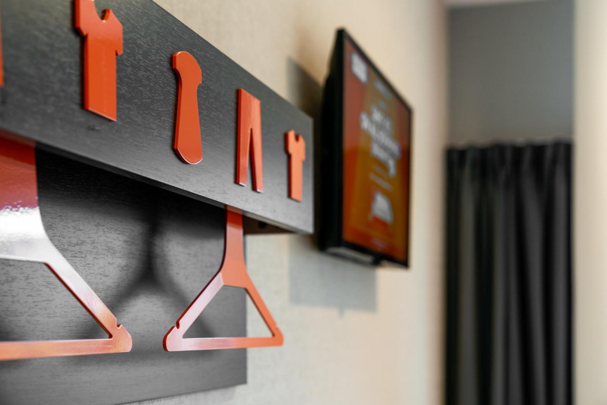 Easyhotel Milton Keynes Esterno foto