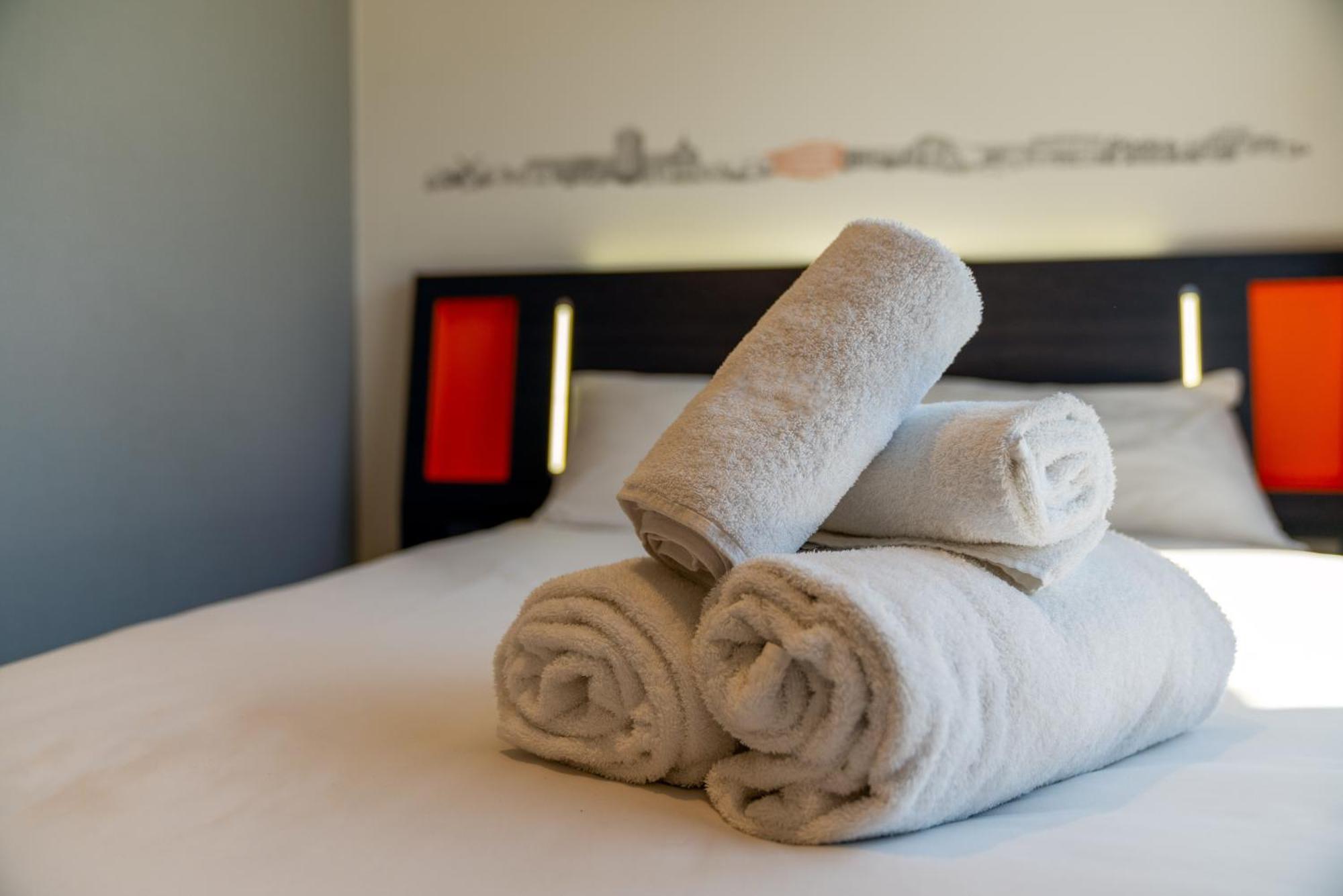 Easyhotel Milton Keynes Camera foto
