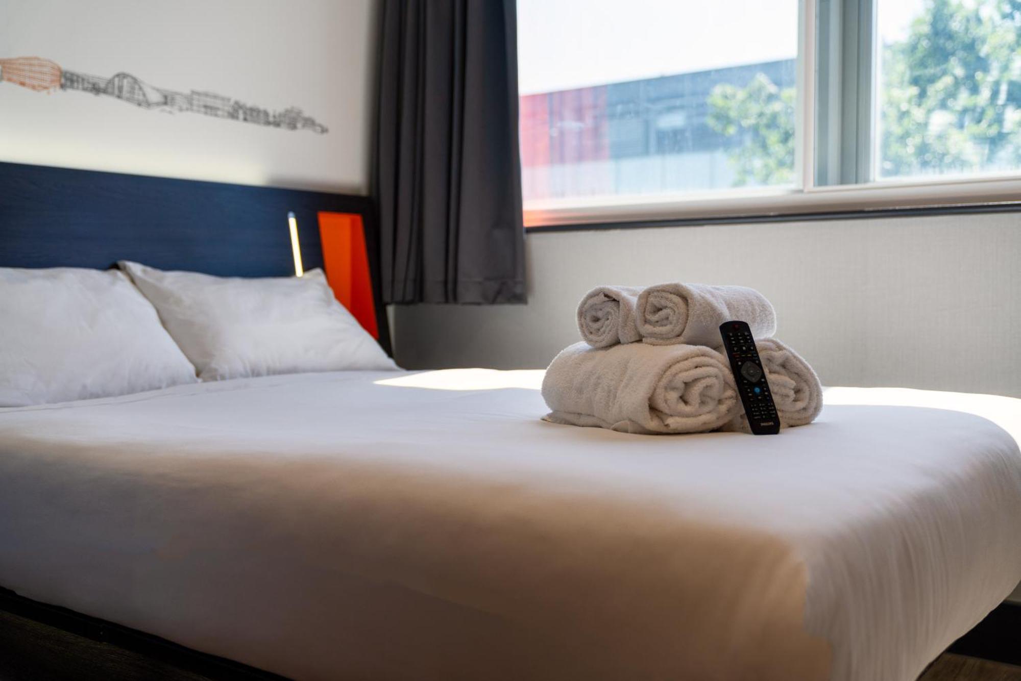Easyhotel Milton Keynes Camera foto