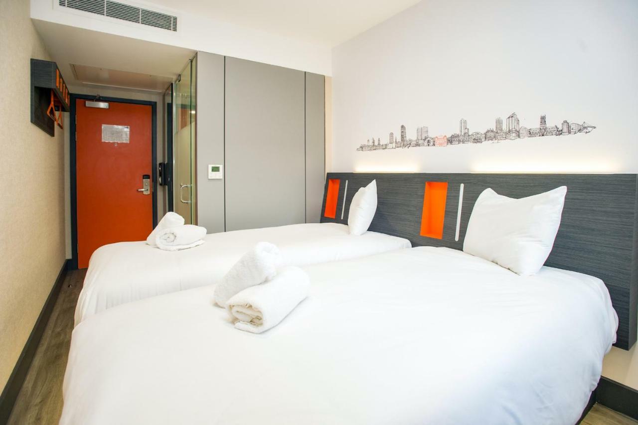 Easyhotel Milton Keynes Esterno foto